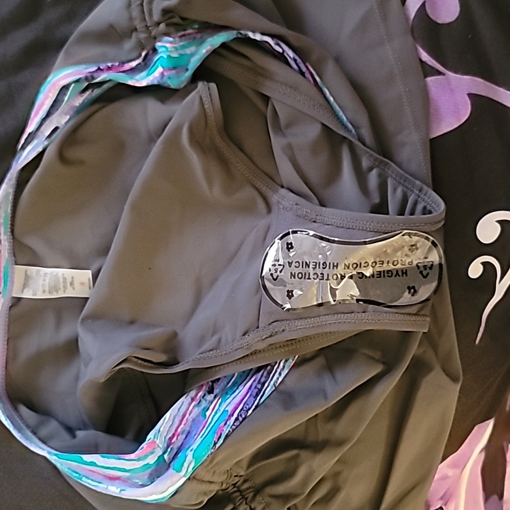 Tankini - Picture 3 of 5